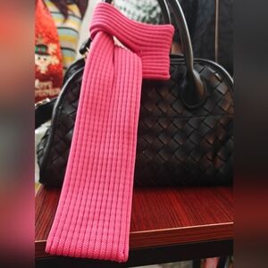 ✨ Stretch Pocket Phone Sleeve short strap– Hands-Free, Stylish & Secure ✨